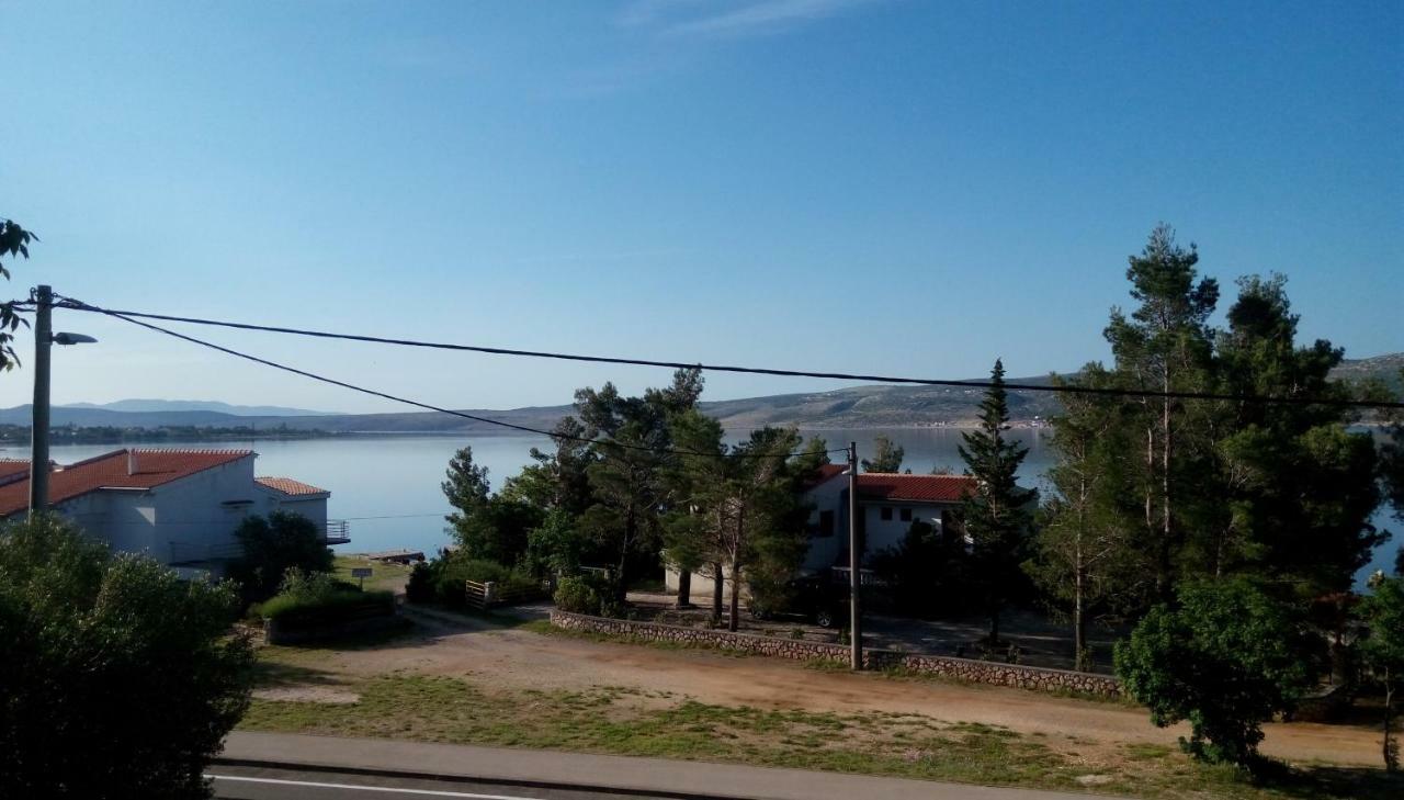 Apartmani Spomenka Seline Exterior foto